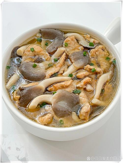 菌汤秘籍：掌中菌香绕梁，舌尖鲜味绵长