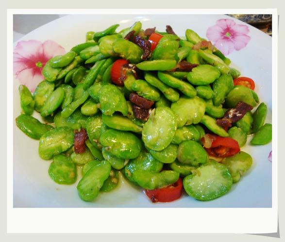 “春吃豆,胜过肉”这样炒出来的蚕豆,营养又下饭！