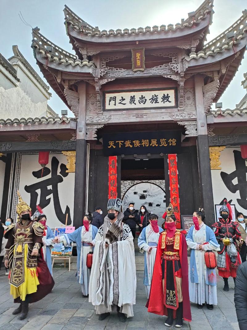 清明小长假，来诸葛古镇和春天撞个满怀！