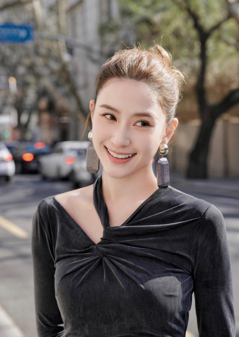何超莲 在时间里成全