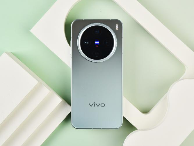 苹果又被平替了？vivo X200s开箱上手