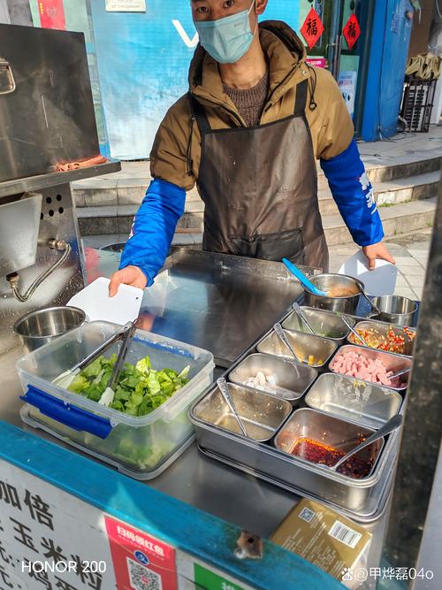 楼下新开的肠粉店关了？有顾客说：太不把他们放心上了