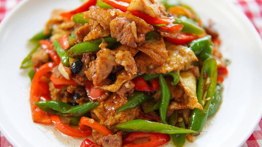 分享炒肉的4种家常做法，滑嫩鲜香，好吃入味，家人都爱吃
