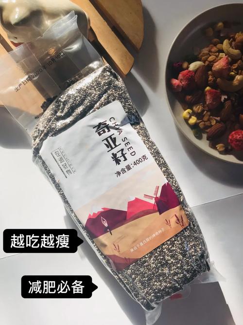 全新MV发布！中午别点，越看越饿…