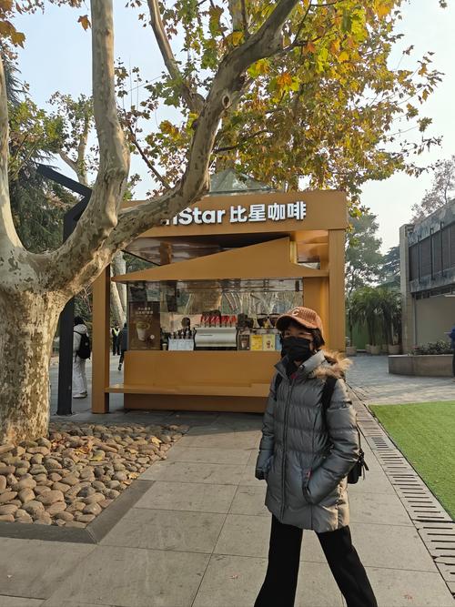 静安人血液里是咖啡？57家咖啡店/每平方公里，远超纽约东京！南京西路30米一店→