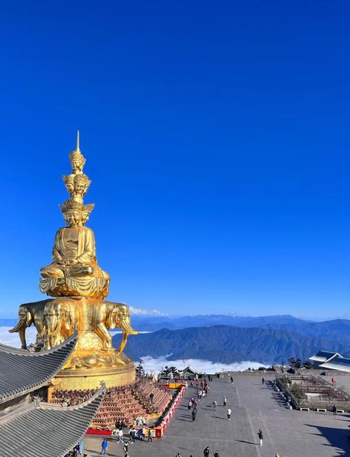 峨眉山金顶