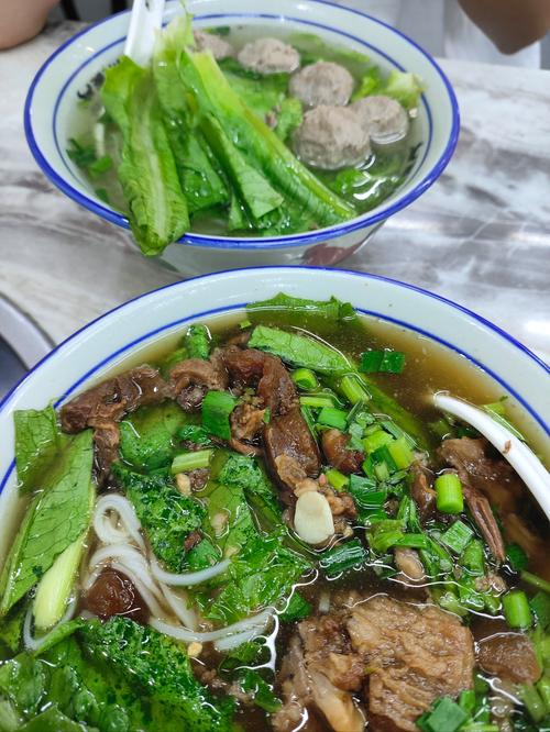花了49块9，一家三口在华强北吃“豪华”潮汕牛肉粿条汤…