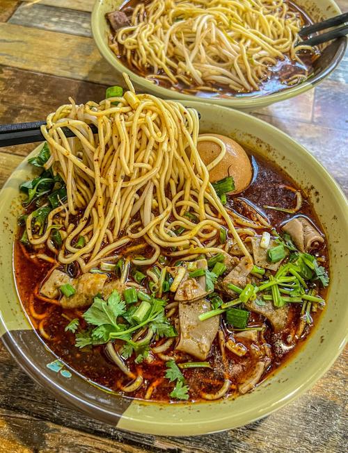 河南风味的牛肉面，吃着是啥味儿？